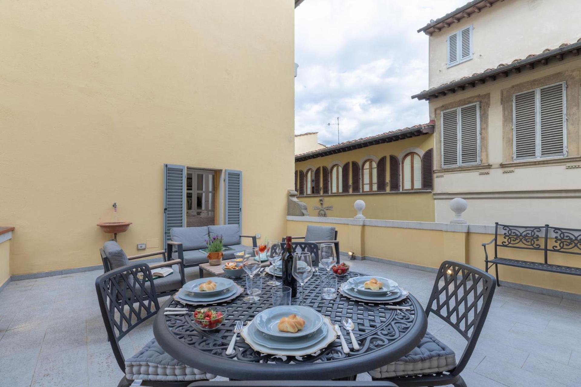 Design With Large Terrace * Florence