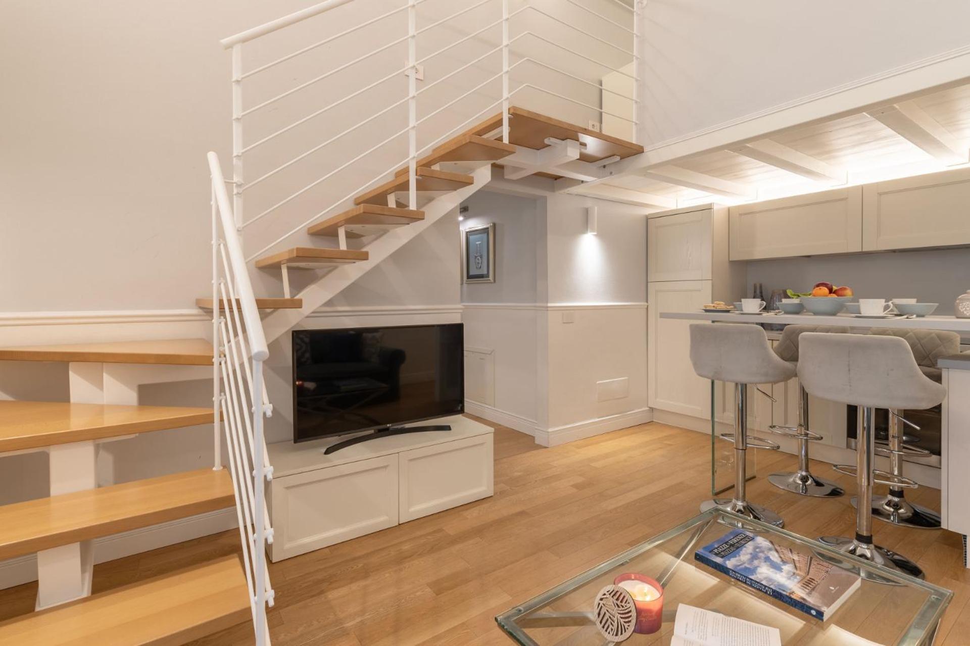 Apartment Design With Large Terrace *